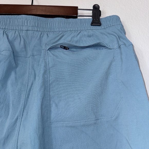 Lululemon Men's Stretch Ripstop Short - Picture 4 of 7